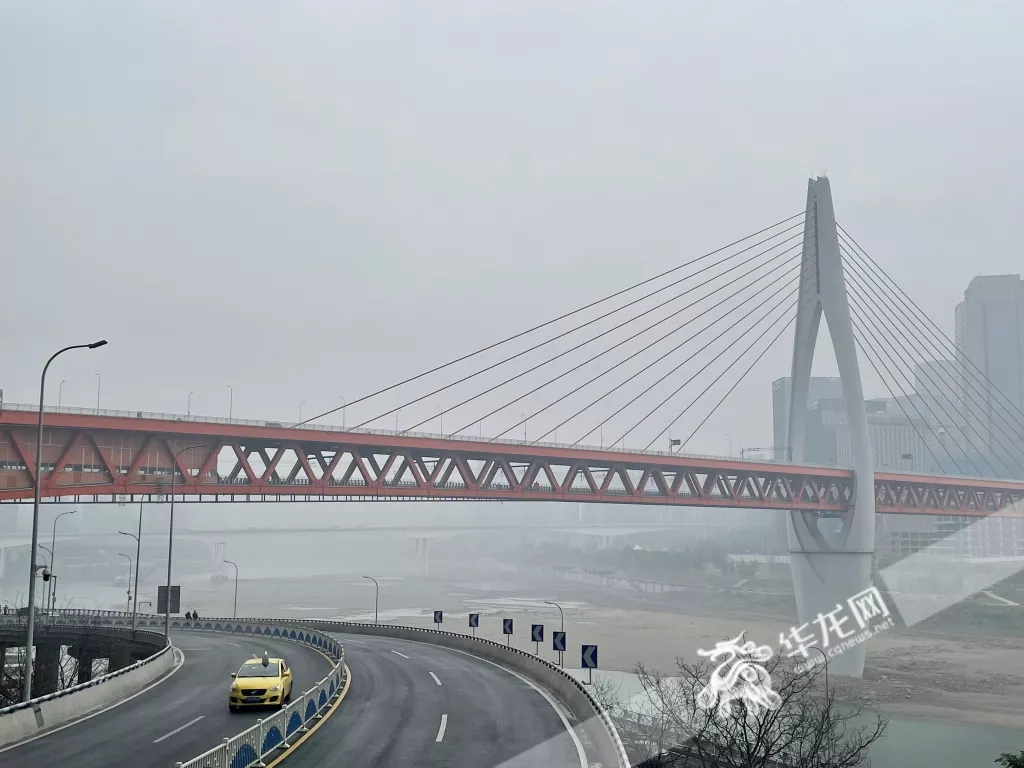 开元体育官网登录入口|新的一周雨水“开场” 重庆最高气温将下滑至11℃