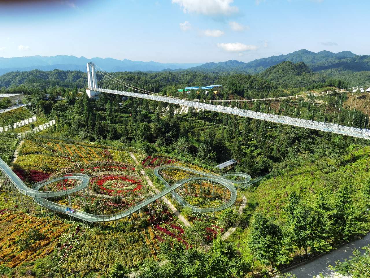 云中花都美景入画石柱冷水云中花都美景如画美不胜收令人流连忘返